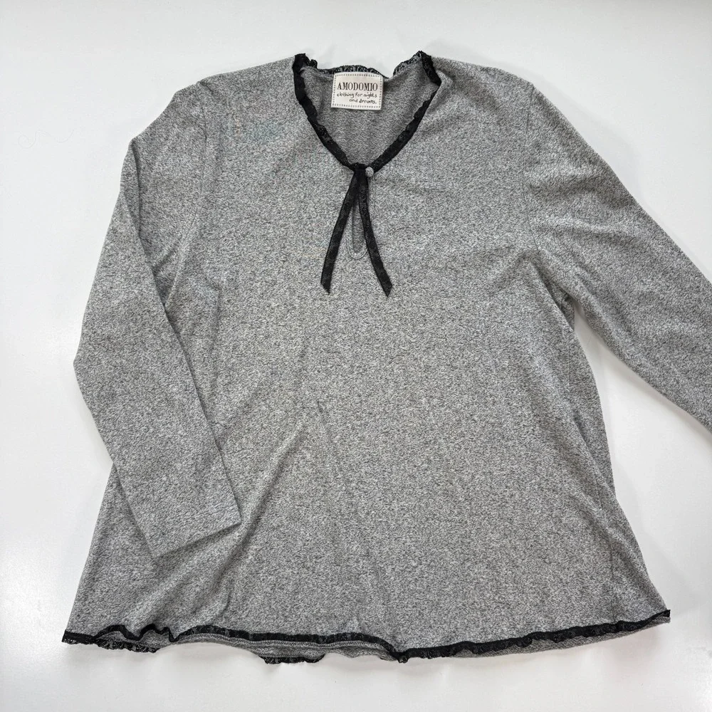 Vintage A MODO MIO Pajama Top Shirt Womens Small Gray Black Lace Trim